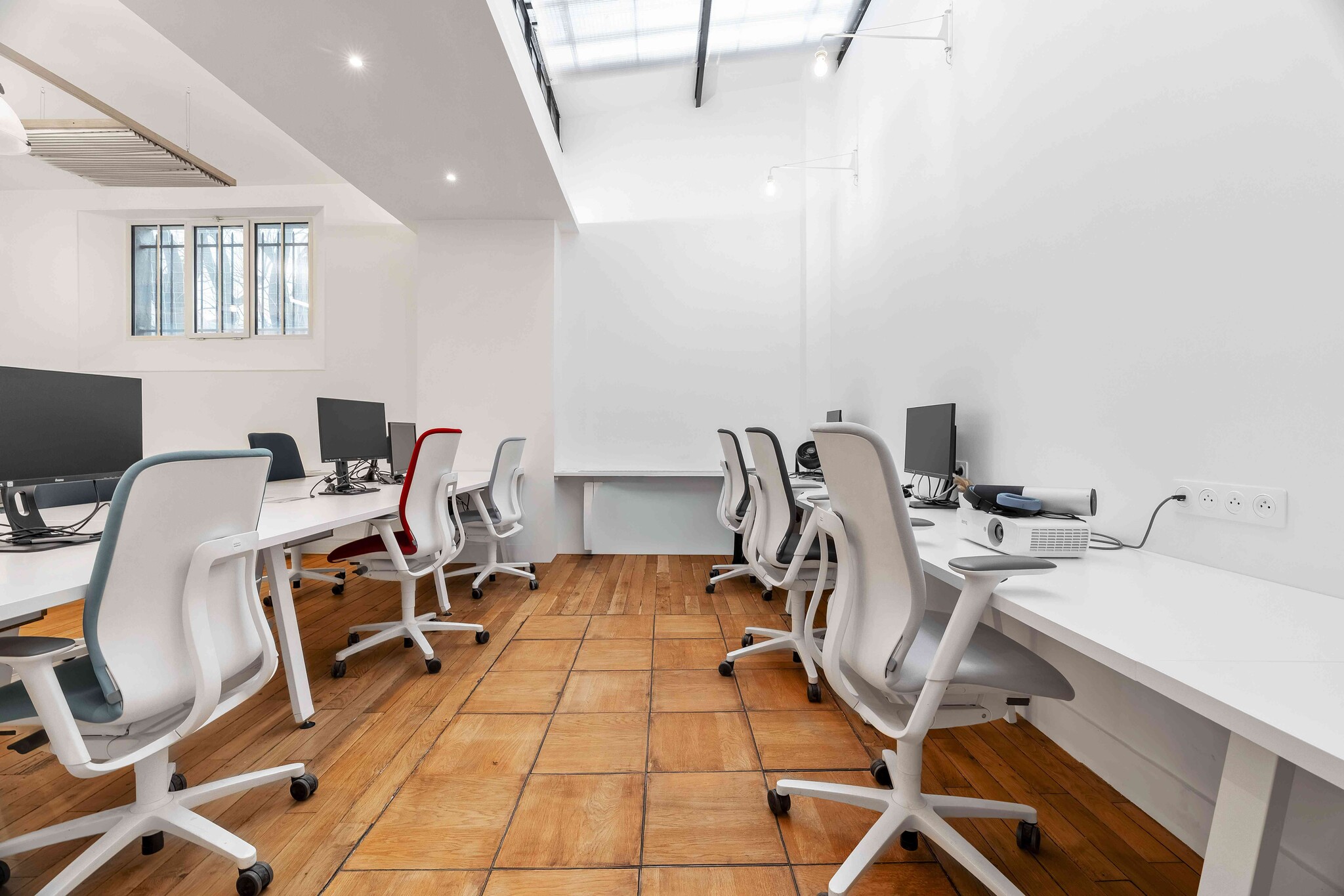 1 Cite Paradis, Paris for lease Interior Photo- Image 1 of 8