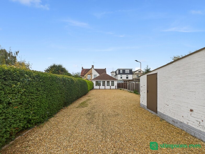 28-30 Hockliffe St, Leighton Buzzard à louer - Photo du bâtiment - Image 3 de 10