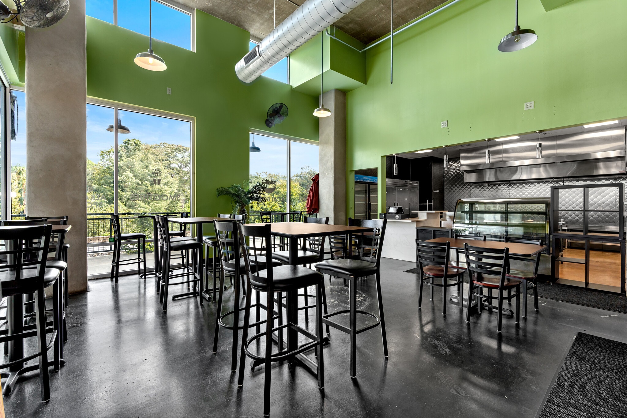 423 Blue Star, San Antonio, TX for lease Primary Photo- Image 1 of 20