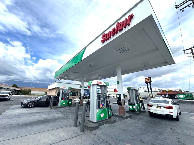 1425 E 4th St, Ontario, CA à vendre - Photo du bâtiment - Image 2 de 10