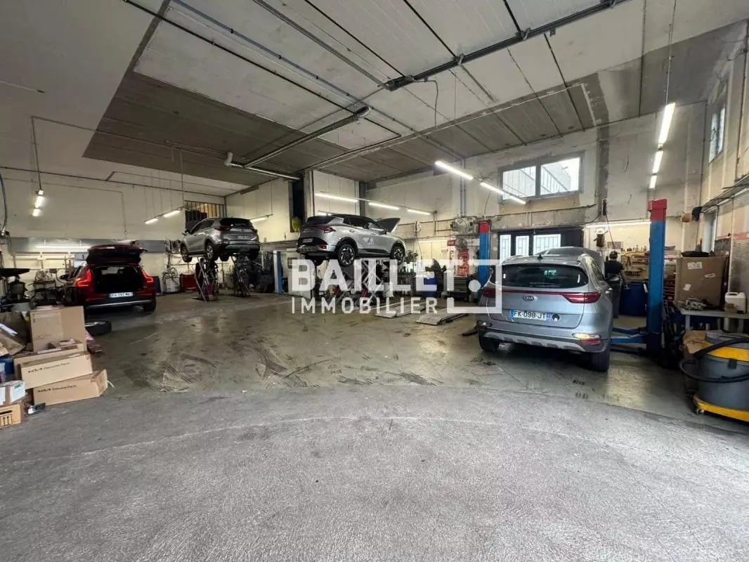 Flex in Nice for lease Building Photo- Image 1 of 24