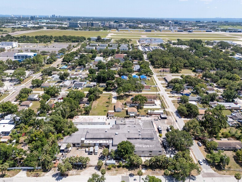 4214 W Virginia Ave, Tampa, FL à vendre - Photo du bâtiment - Image 3 de 10