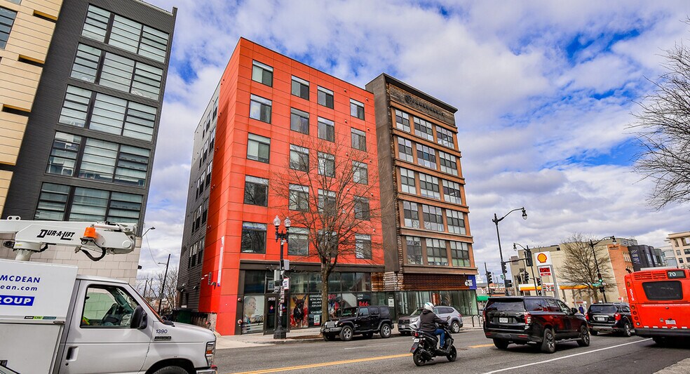 3930 Georgia Ave NW, Washington, DC à vendre - Photo du bâtiment - Image 2 de 10