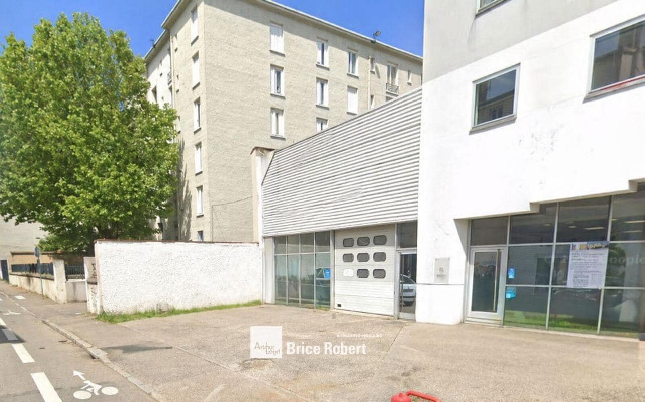 80 Rue Du Bourbonnais, Lyon for sale Building Photo- Image 1 of 9