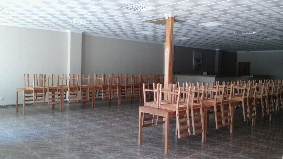 Retail in Villacañas, Toledo for sale - Interior Photo - Image 3 of 8