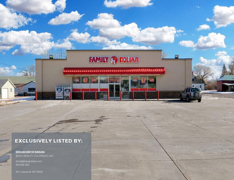 215 N 1st St, Saratoga, WY à vendre - Photo du bâtiment - Image 2 de 3