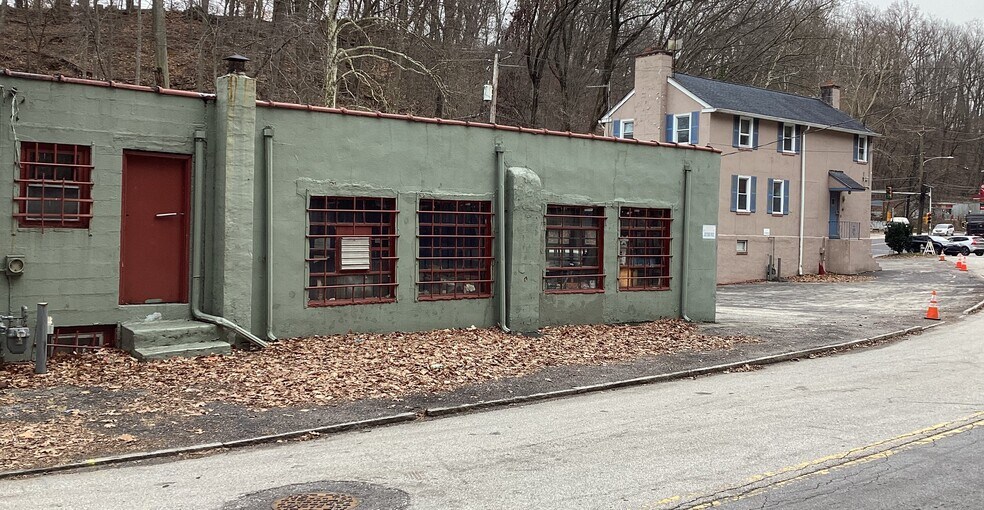 168 Old Belmont Ave, Bala Cynwyd, PA à vendre - Photo du bâtiment - Image 2 de 10