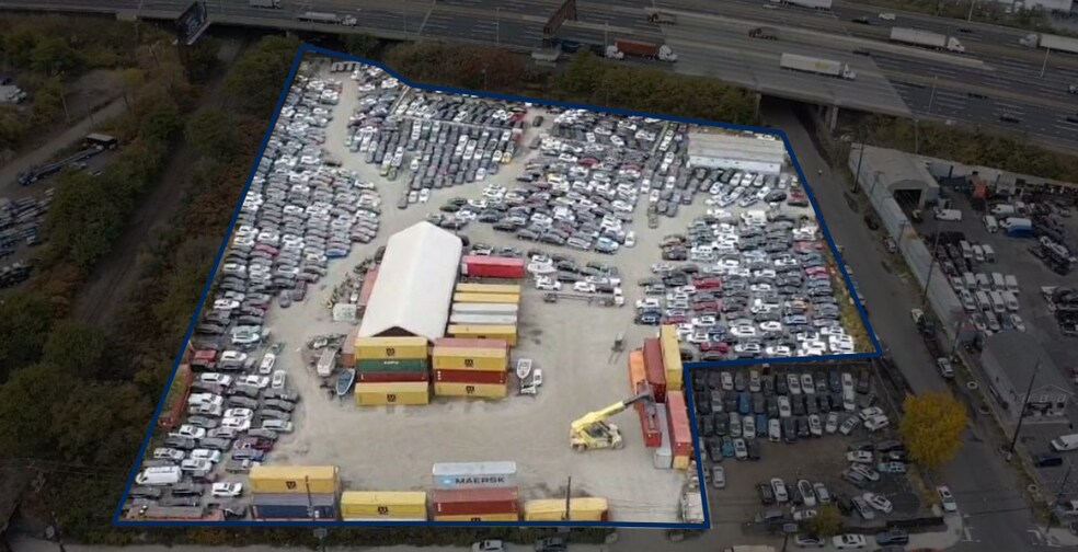 221 Foundry St, Newark, NJ for lease - Building Photo - Image 2 of 4