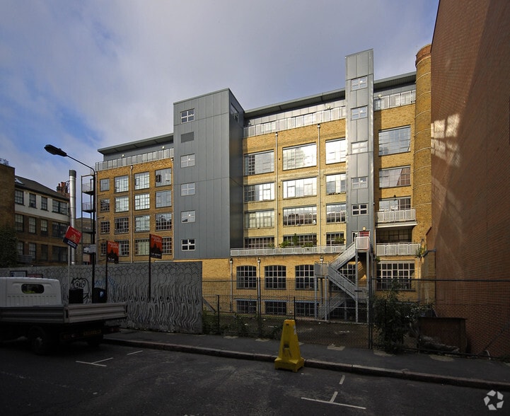 7 Shepherdess Pl, Londres à louer - Photo du bâtiment - Image 3 de 5