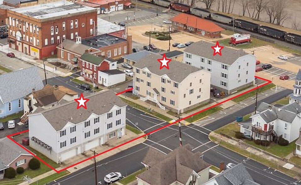 82 Unit Townhome/Apartment Portfolio portefeuille de 11 propriétés à vendre sur LoopNet.ca - Photo du bâtiment - Image 3 de 64