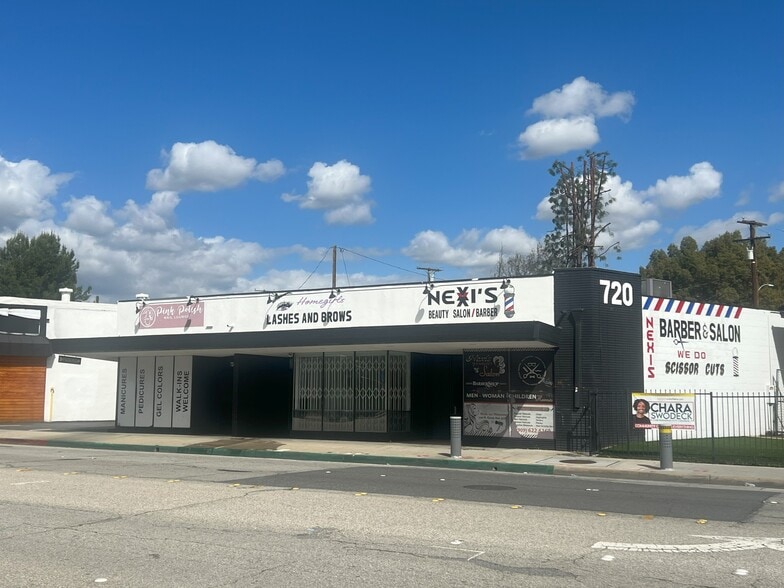 720-724 N Garey Ave, Pomona, CA for lease - Building Photo - Image 2 of 14