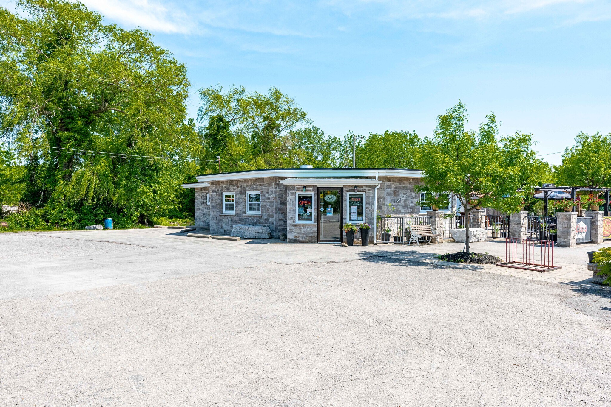 2 Ridgeway Rd, Niagara Falls, ON à vendre Photo principale- Image 1 de 1