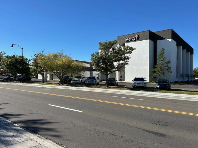 More details for 900 N Porter Ave, Norman, OK - Multiple Space Uses for Lease