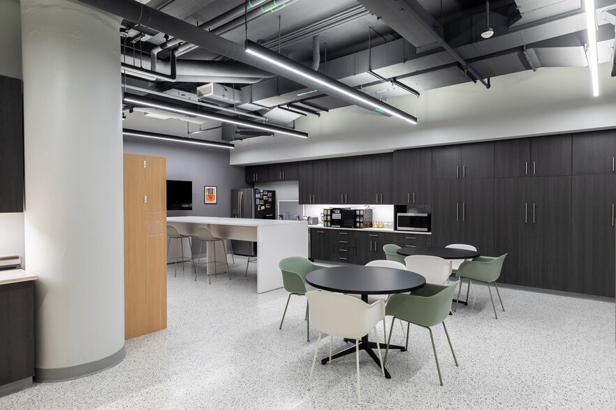 401 N Broad St, Philadelphia, PA for lease - Interior Photo - Image 3 of 21