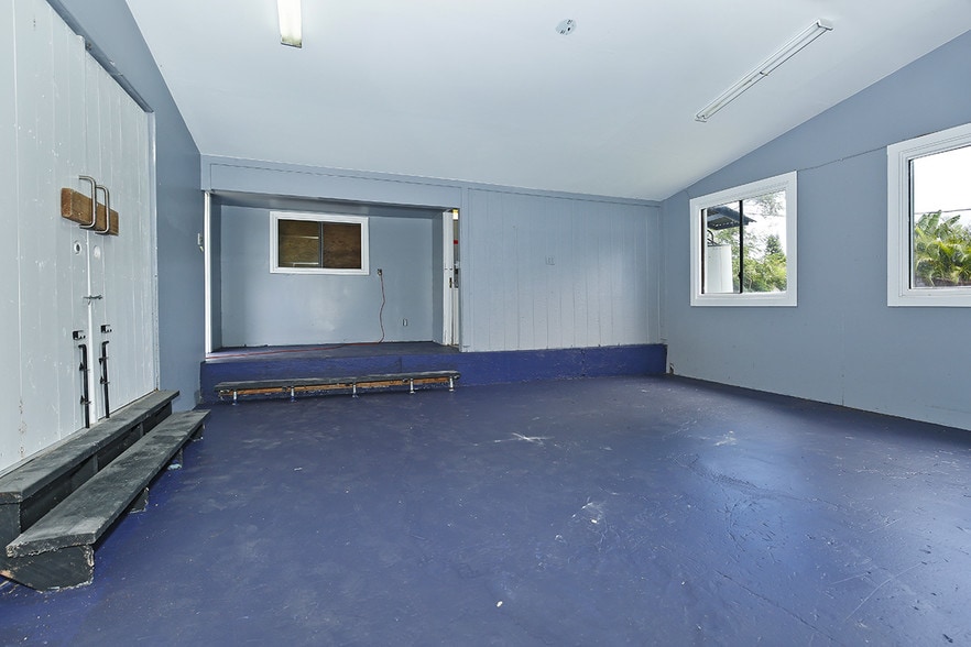 67-456 Goodale Ave, Waialua, HI for sale - Interior Photo - Image 2 of 13