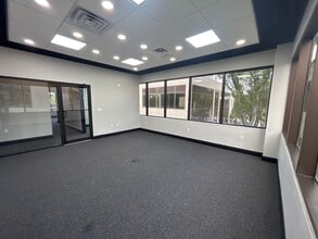 3804 Gunn Hwy, Tampa, FL à vendre Photo du bâtiment- Image 2 de 35