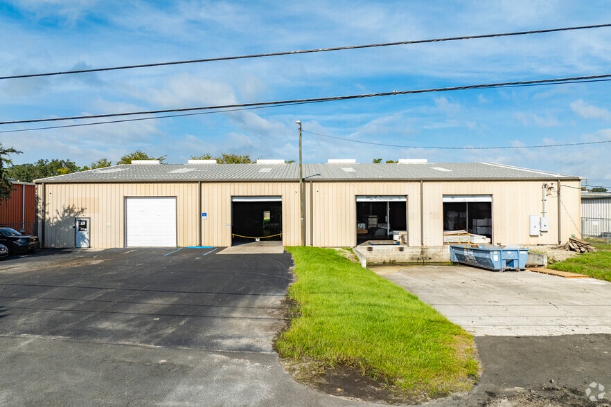 7818 Depot Ln, Tampa, FL for lease - Building Photo - Image 2 of 21