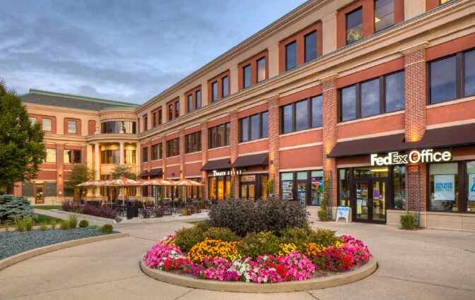 658-672 W Washington Ave, Madison, WI à louer - Photo du bâtiment - Image 2 de 8