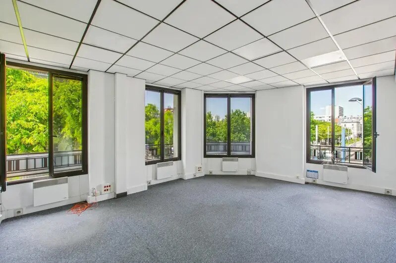Bureau dans Saint-Denis à louer - Photo intérieure - Image 2 de 10