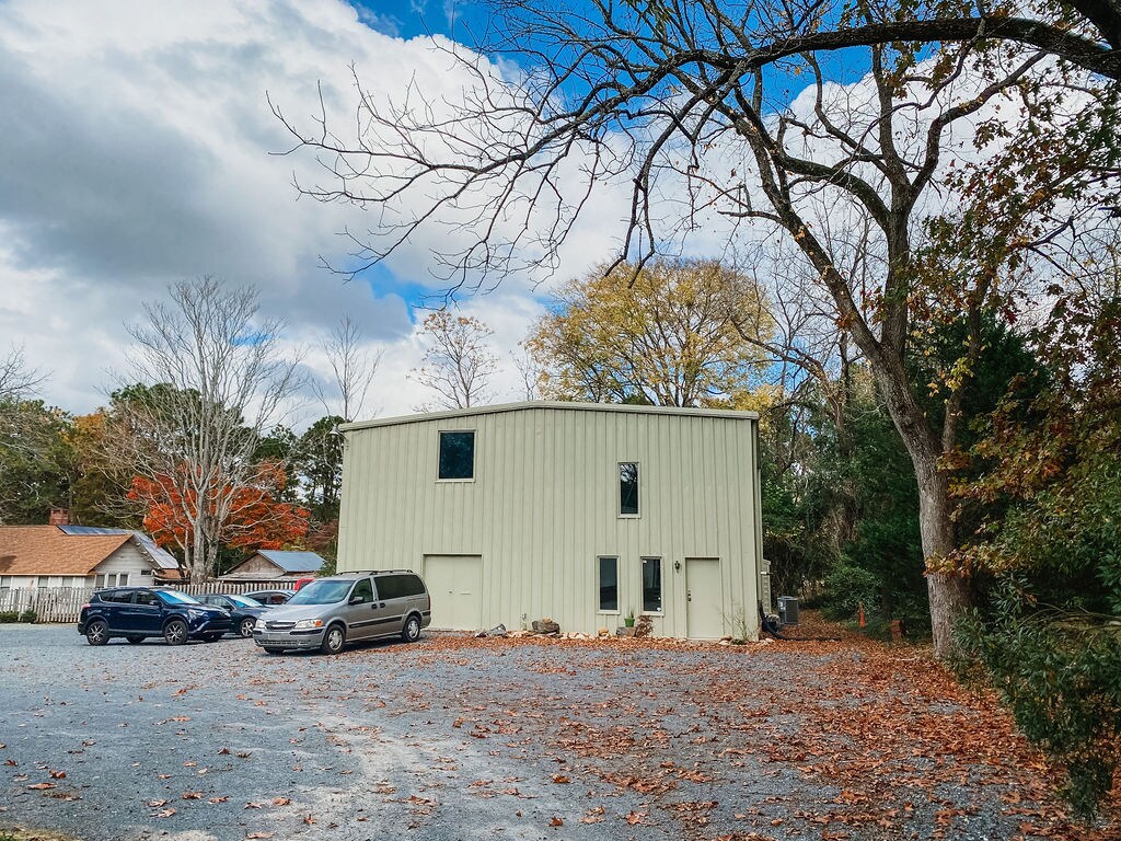 133 W Vermont Ave, Southern Pines, NC à louer Photo du bâtiment- Image 1 de 6