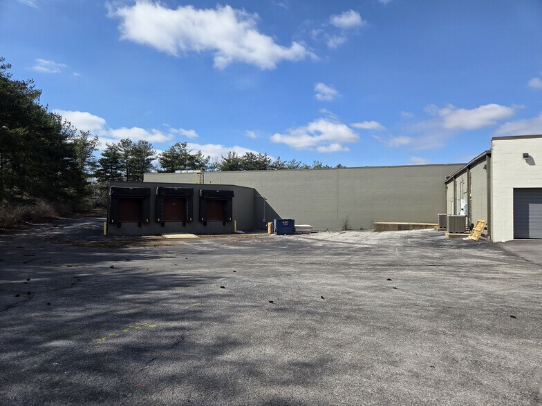 1555 Campbell Ln, Bowling Green, KY à louer - Photo du bâtiment - Image 3 de 7
