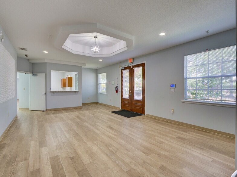733 S Goldenrod Rd, Orlando, FL à vendre - Photo du bâtiment - Image 3 de 23