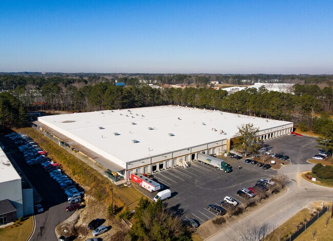 Plus de détails pour 7405 Graham Rd, Fairburn, GA - Industriel à louer