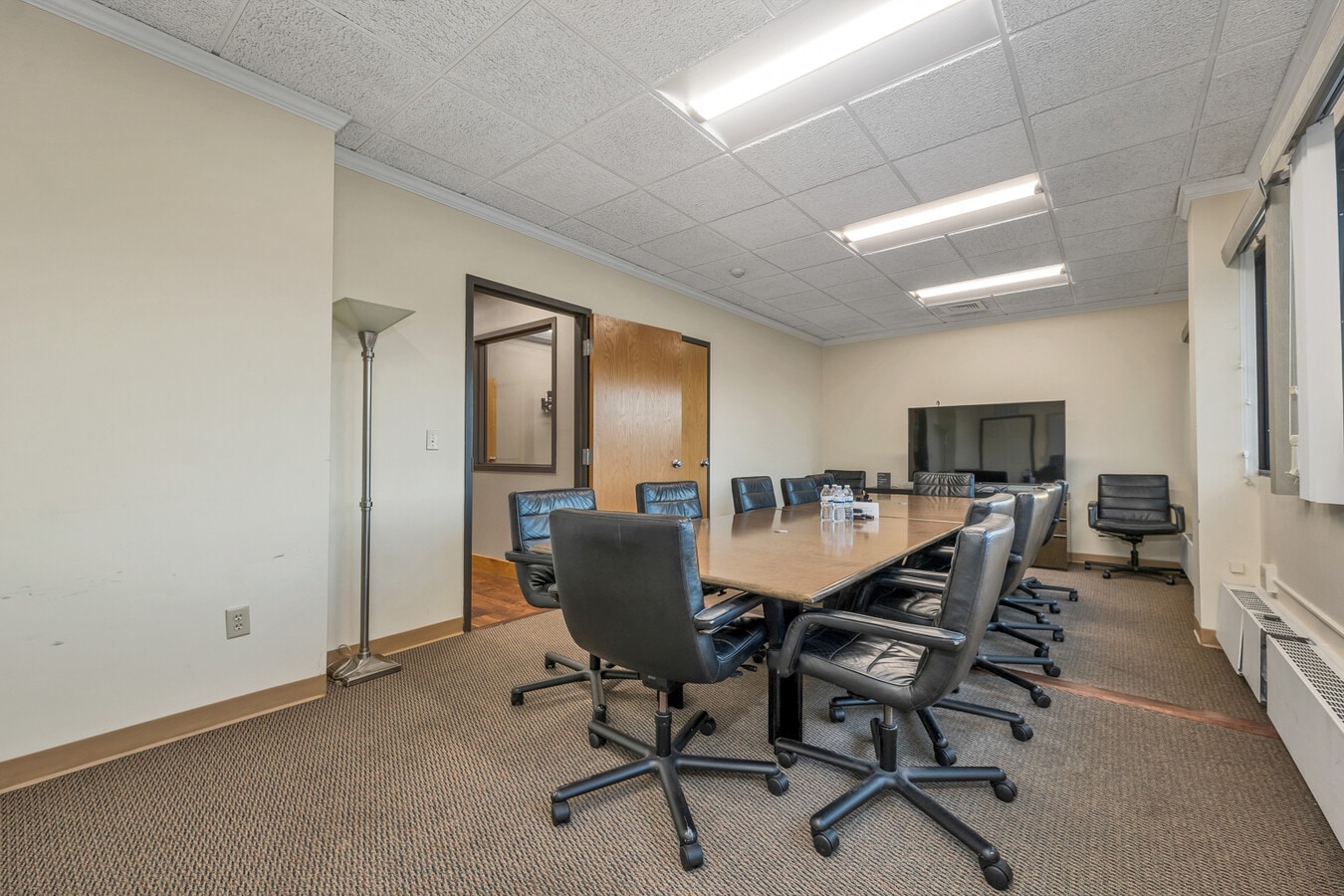 231 Sutton St, North Andover, MA 01845 - Unit 2a+2b - - Interior Photo - Image 2 of 61