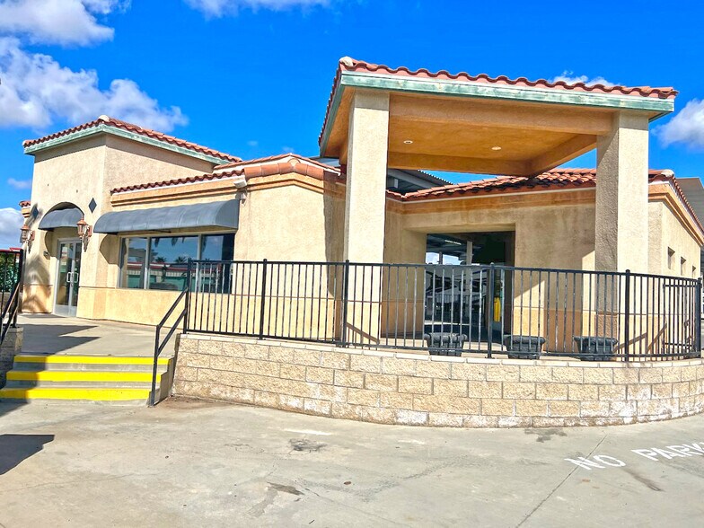 30630 Highway 74, Homeland, CA à louer - Photo du bâtiment - Image 3 de 7