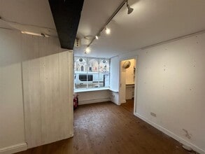 11 Market St, Abbotsbury for lease Interior Photo- Image 1 of 5