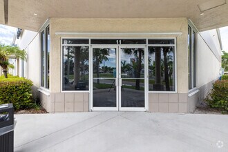 16120 San Carlos Blvd, Fort Myers, FL for lease Building Photo- Image 2 of 11