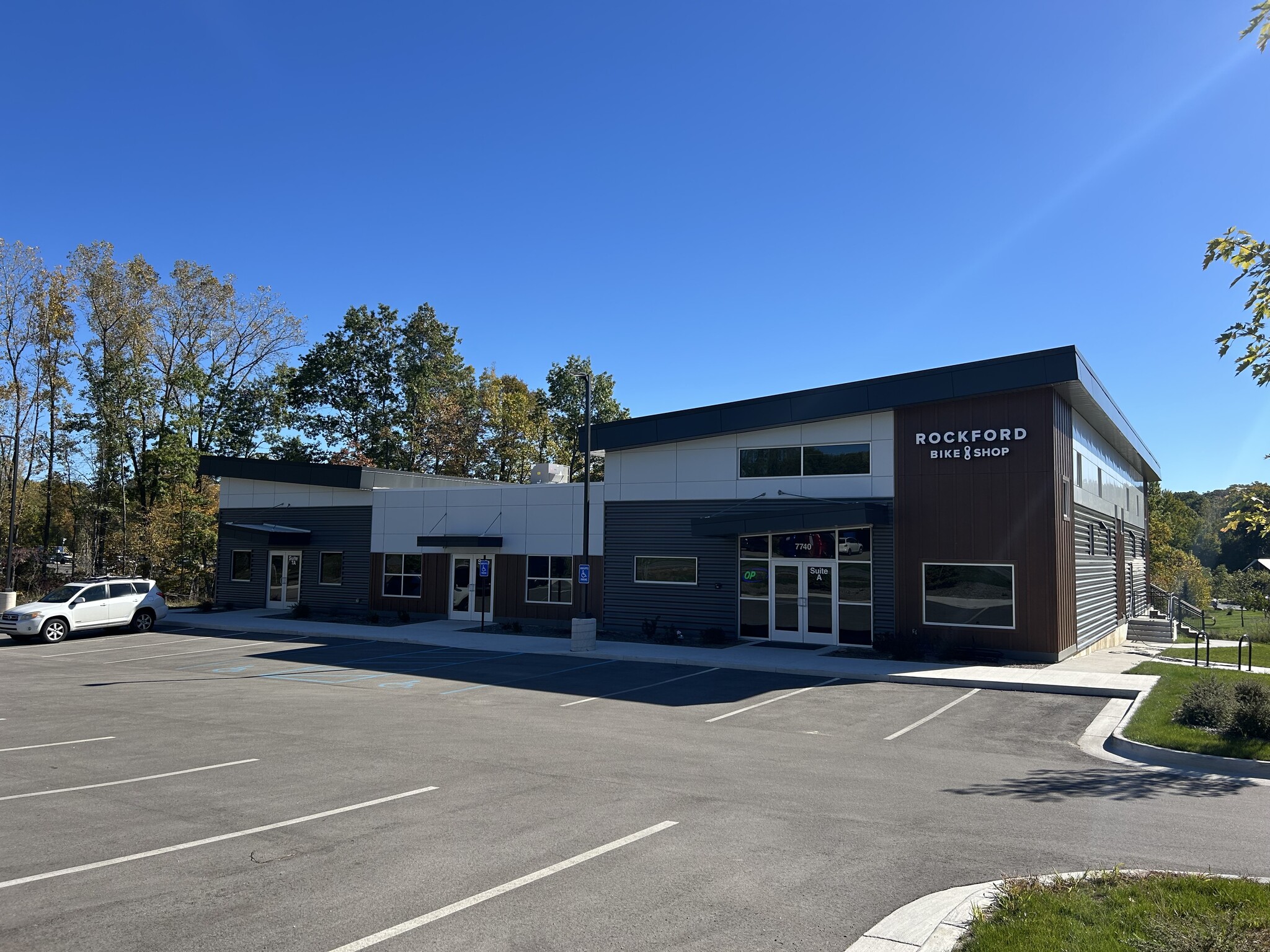 7740 Childsdale Ave NE, Rockford, MI for lease Primary Photo- Image 1 of 8