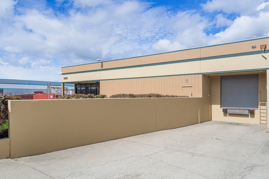 2505 Amaral Ct, Hayward, CA for sale - Building Photo - Image 2 of 79