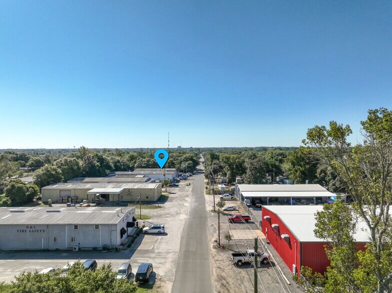 817 Navy St, Fort Walton Beach, FL à vendre - Photo du bâtiment - Image 3 de 10