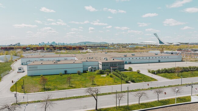 Plus de détails pour 1900 Rue Dickson, Montréal, QC - Industriel à louer