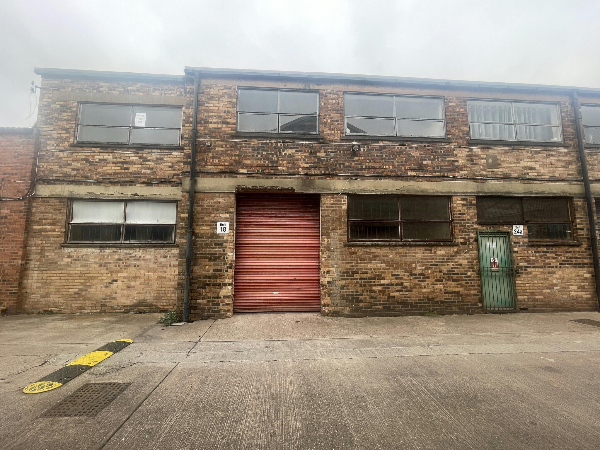 Whieldon Rd, Stoke On Trent for lease Building Photo- Image 1 of 4