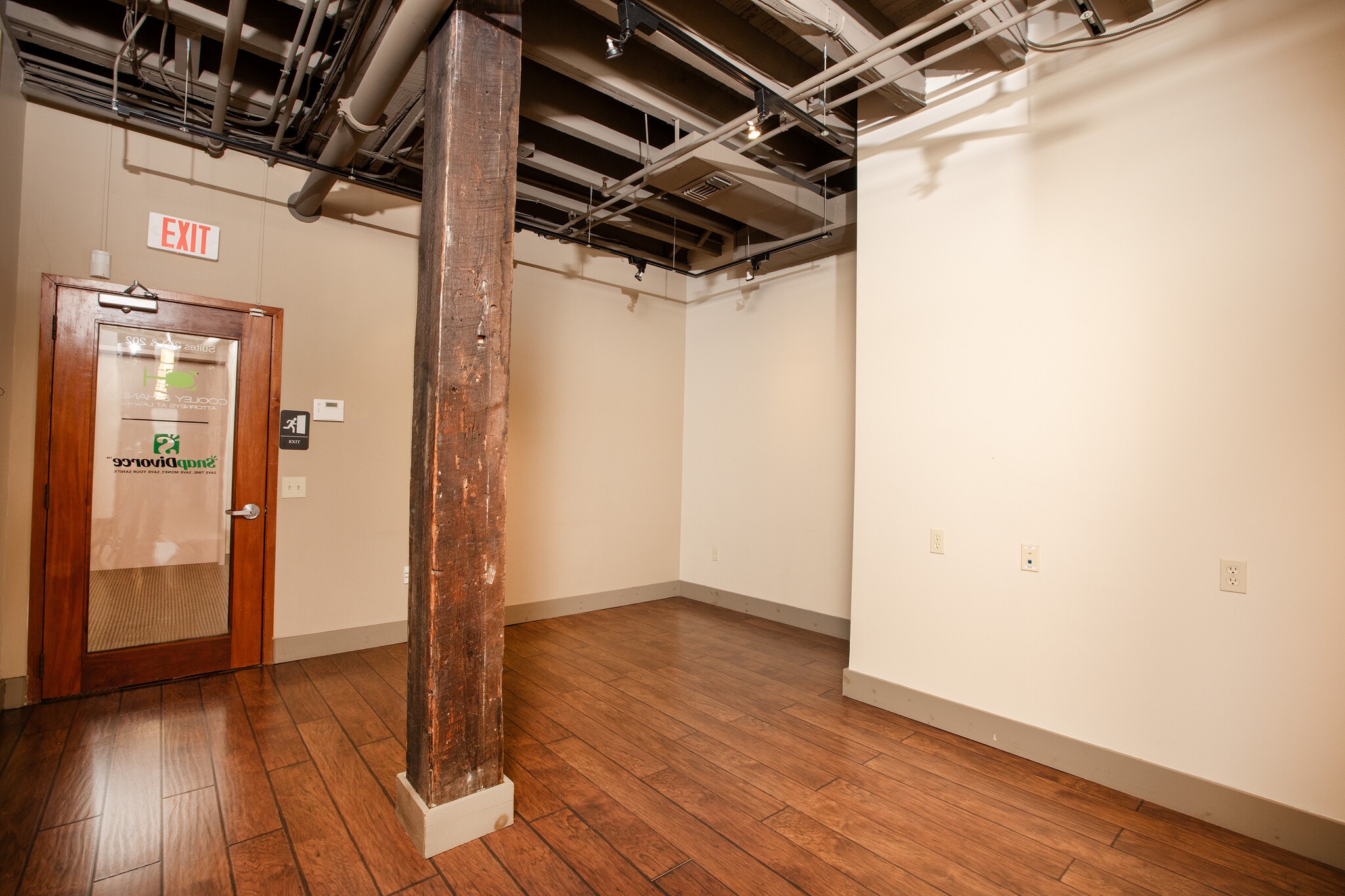 100 S Main St, Doylestown, PA for lease Building Photo- Image 1 of 9