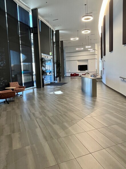 7345 E Acoma Dr, Scottsdale, AZ à louer - Hall d’entrée - Image 2 de 8