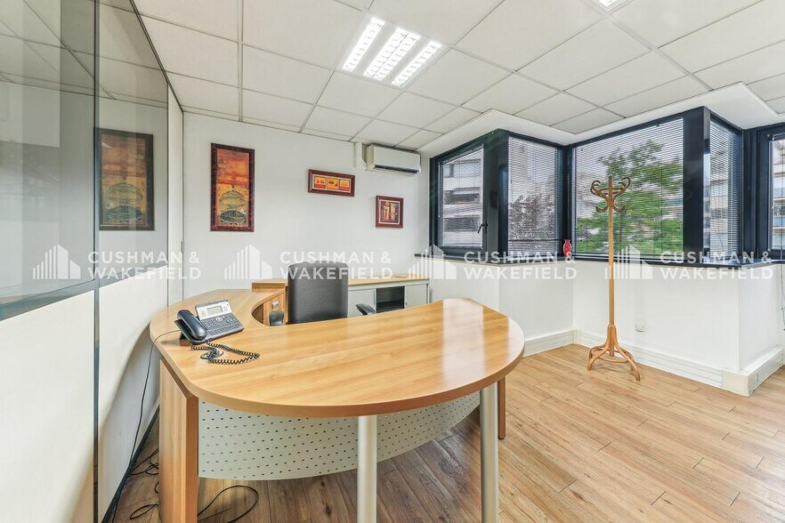 50 Boulevard Georges Clémenceau, Courbevoie à louer - Photo intérieure - Image 2 de 18