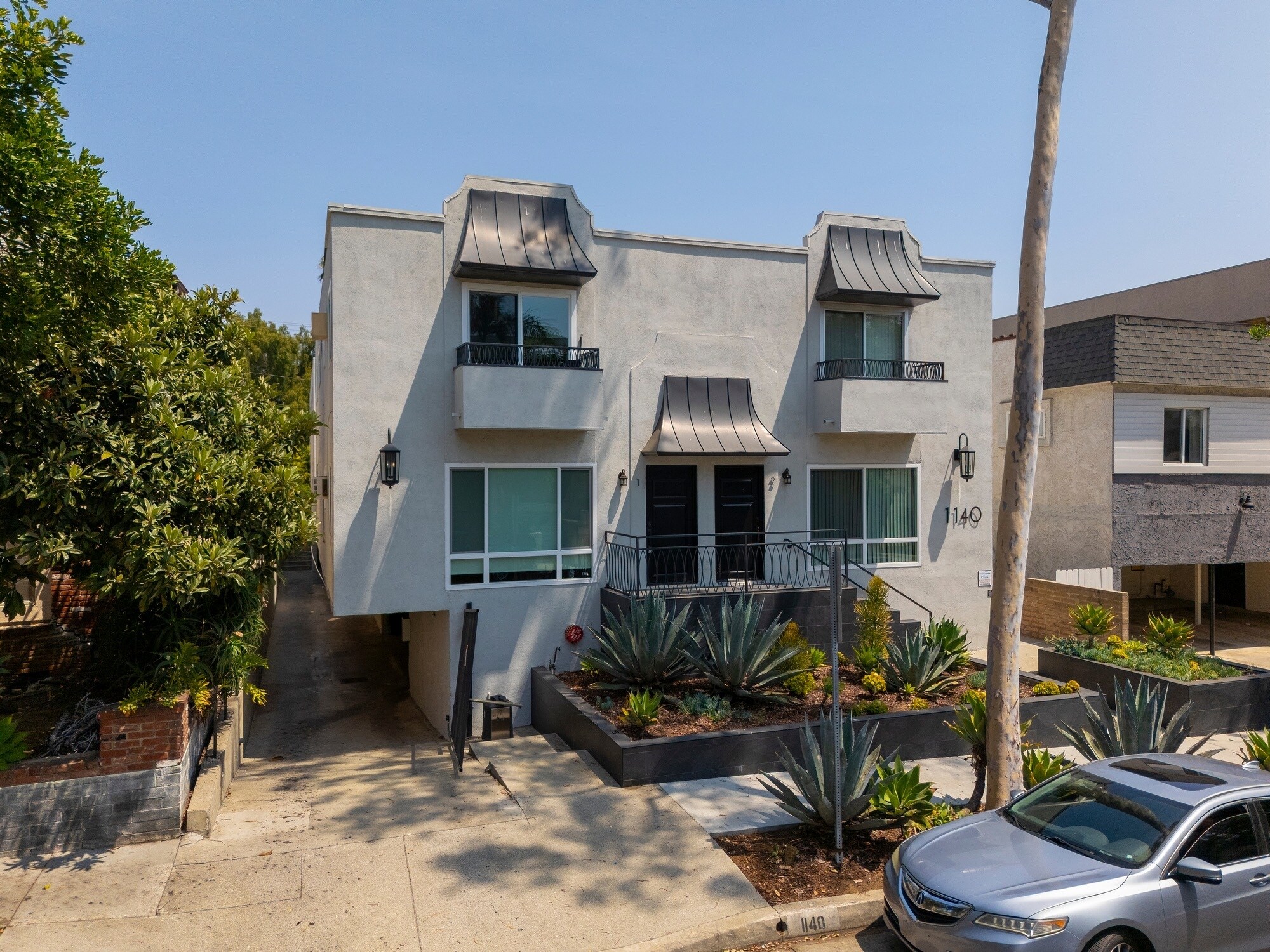 1140 N Ogden Dr, Los Angeles, CA à vendre Photo du bâtiment- Image 1 de 1