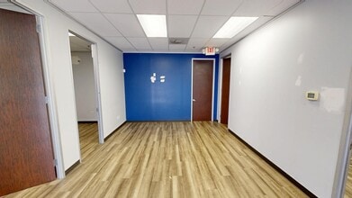 12615 W Airport Blvd, Sugar Land, TX à louer Photo du bâtiment- Image 2 de 2