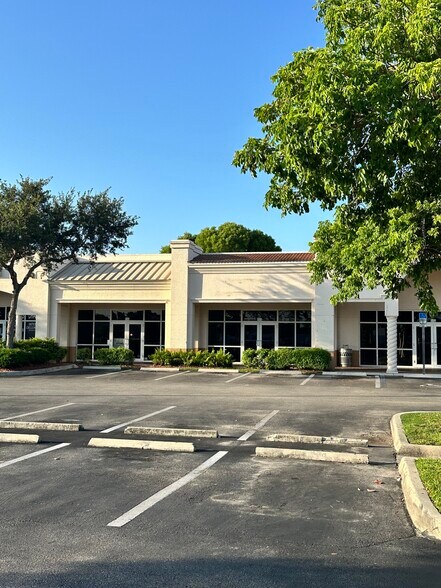 10341-10351 Bonita Beach Rd SE, Bonita Springs, FL à louer - Photo du bâtiment - Image 3 de 6