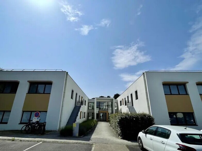 Bureau dans Saint-Herblain à louer - Photo du bâtiment - Image 1 de 2