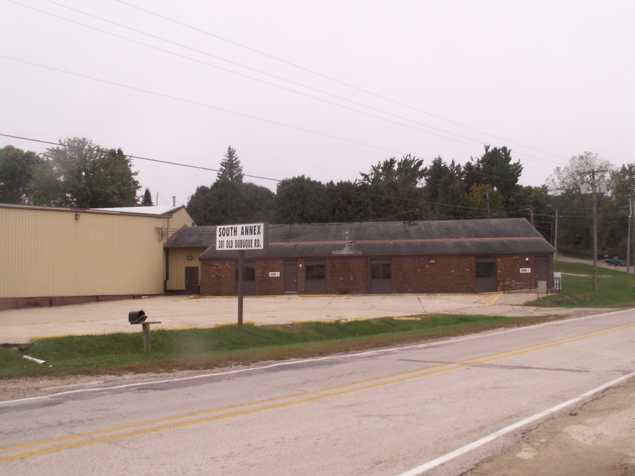 301 Old Dubuque Rd, Anamosa, IA for lease Primary Photo- Image 1 of 6