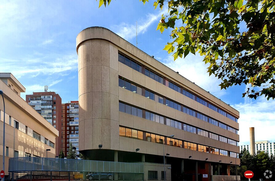 Bureau dans Madrid, Madrid à louer - Photo du bâtiment - Image 3 de 3