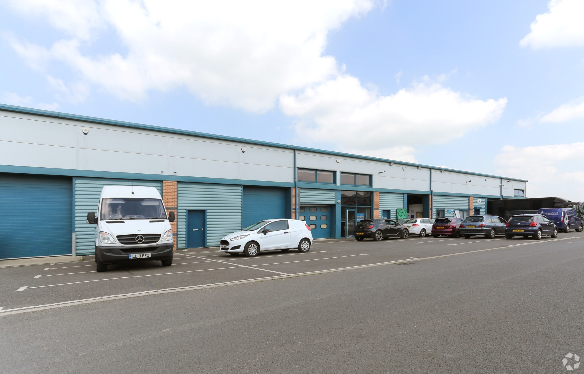 Church Vw, Clay Cross for lease Primary Photo- Image 1 of 20