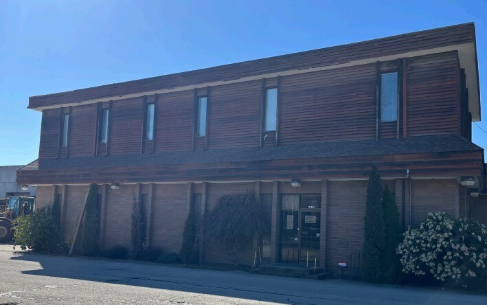 6425 NE 175th St, Kenmore, WA à vendre Photo du bâtiment- Image 1 de 1