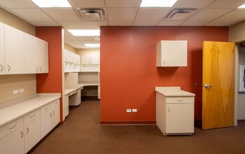 204 E Prairie, Marengo, IL for lease Interior Photo- Image 2 of 5