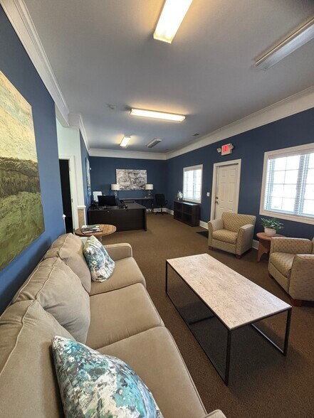 109 Vista Oaks Dr, Lexington, SC à vendre - Photo du bâtiment - Image 2 de 11