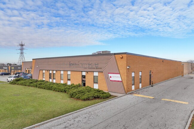 Plus de détails pour 150 Ferrier St, Markham, ON - Industriel à louer